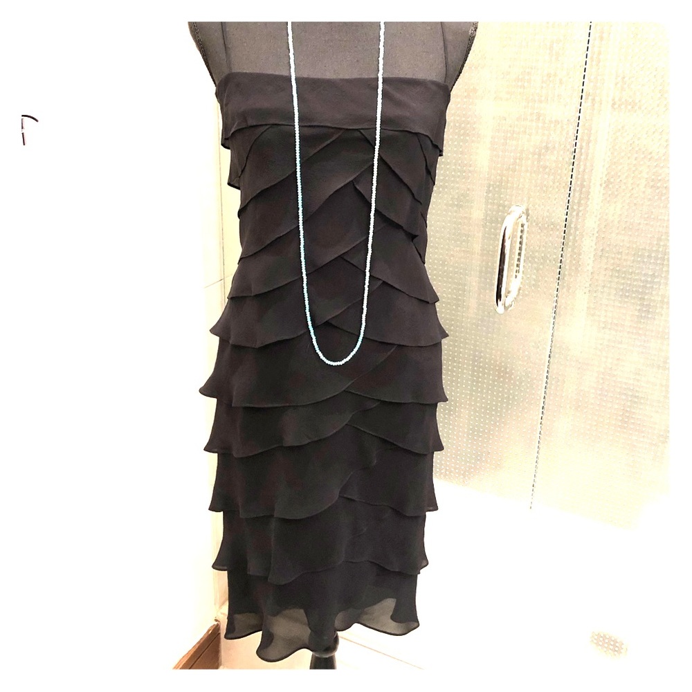 Gently used Tadashi cocktail dress, 💯 silk-size 4